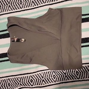 Urban Outfitters Out from Under Hailey Seamless Plunging Bra Top -Outer Banks